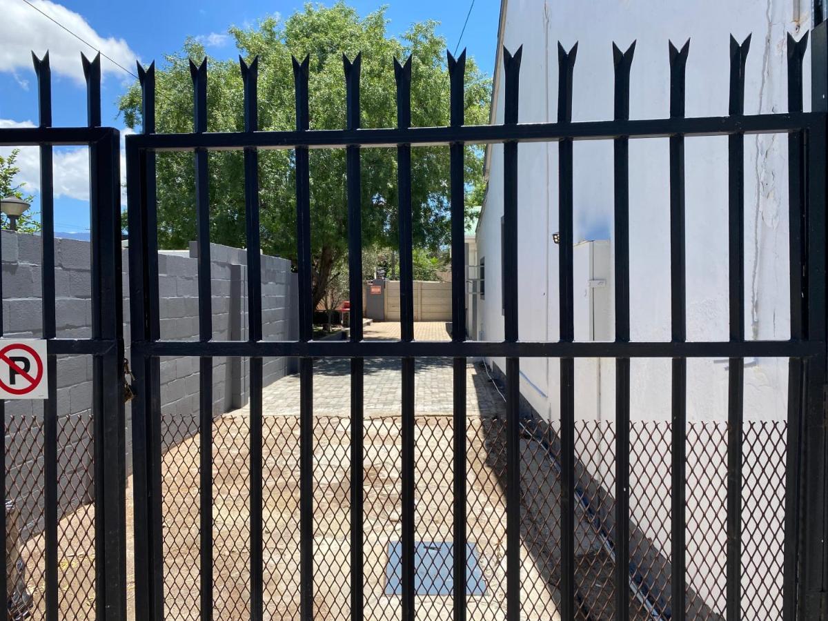Karoo Heart Apartment Beaufort West Bagian luar foto