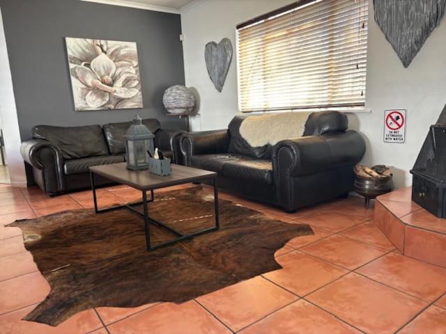 Karoo Heart Apartment Beaufort West Bagian luar foto