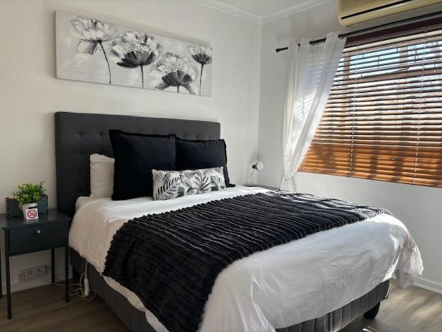 Karoo Heart Apartment Beaufort West Bagian luar foto