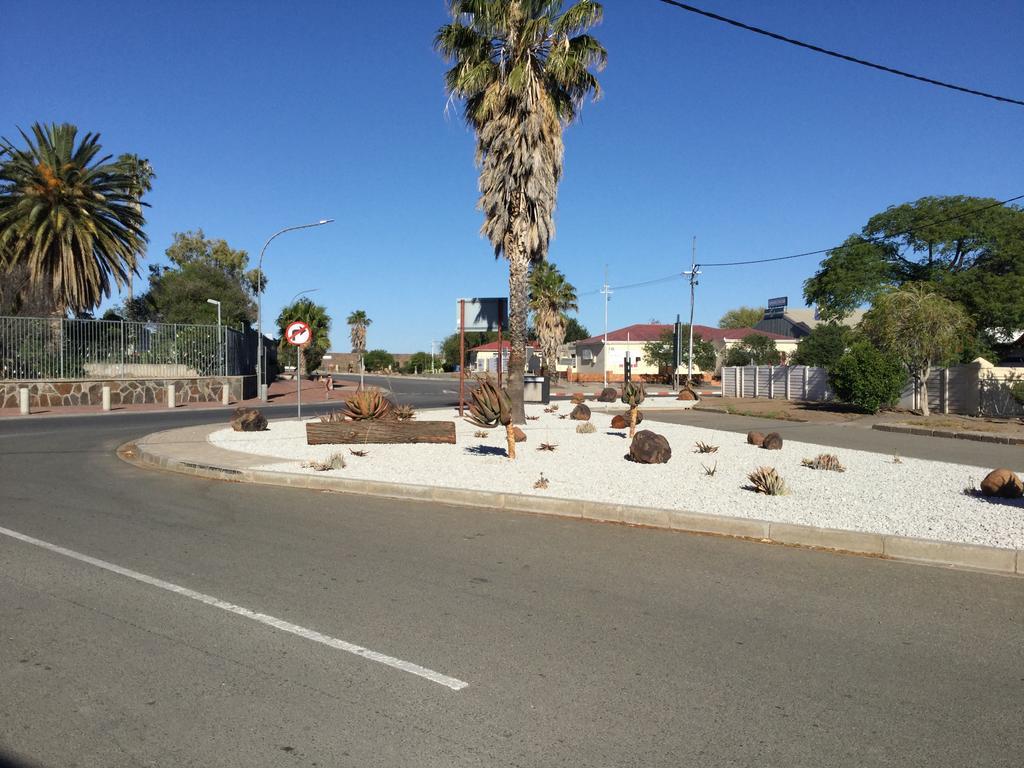 Karoo Heart Apartment Beaufort West Bagian luar foto